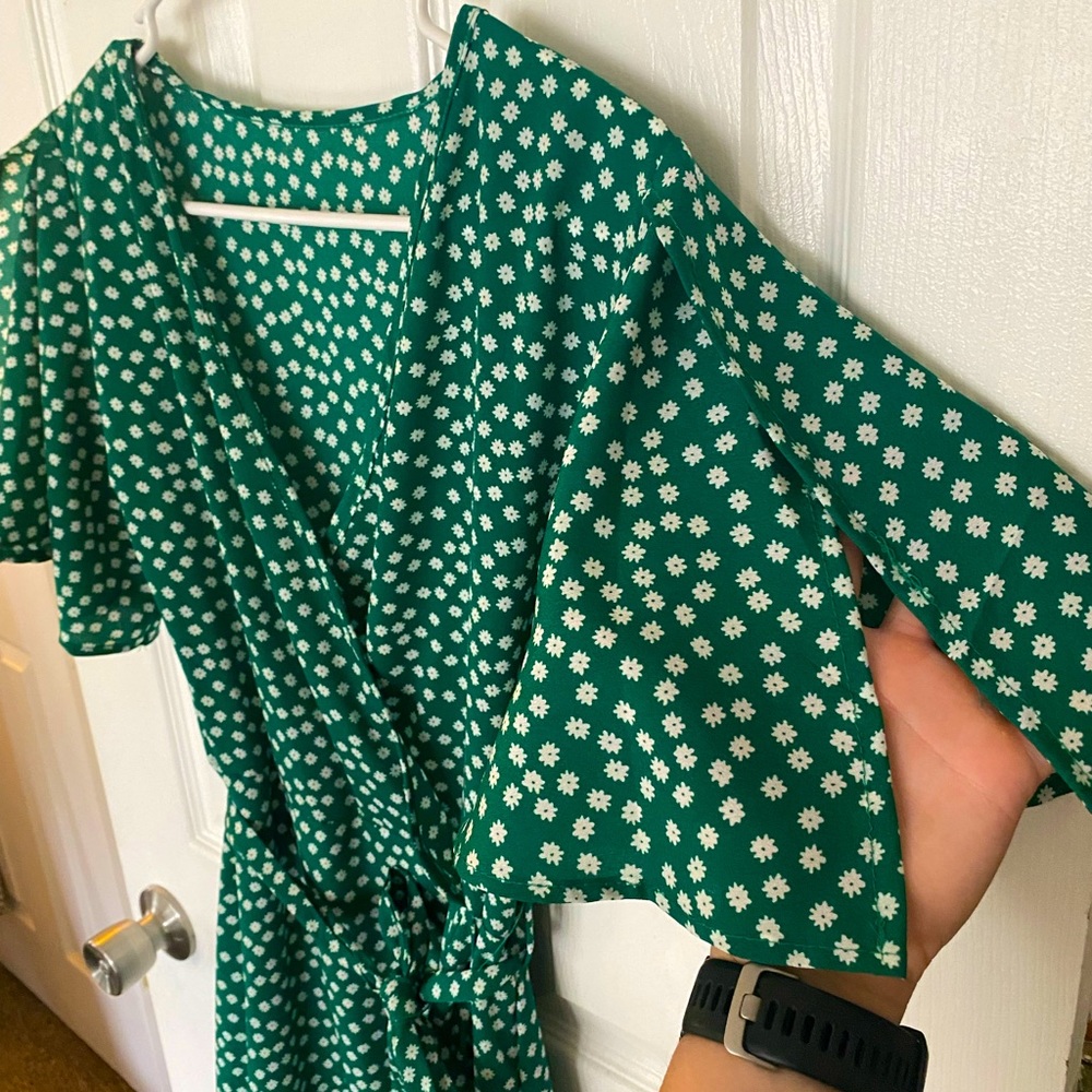 Evergreen Floral Print V-Neck Ruffle Trim Dress - Picture 4 of 8